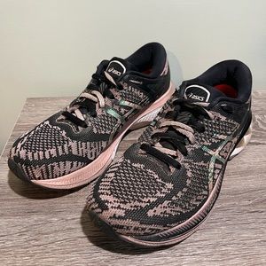 Women’s Asics Gel Kayano 27 MK shoes size:7.5